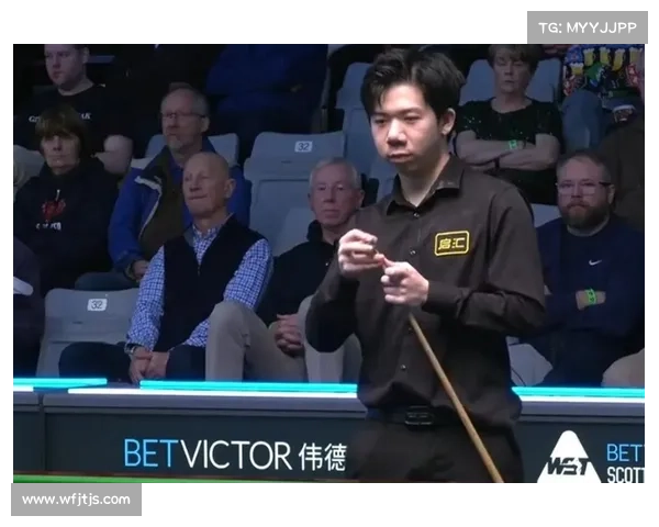 如何从战术变化和心理因素分析斯诺克比赛中的冷门现象